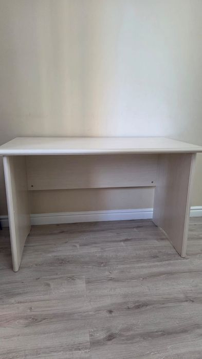 Продам стол письменный