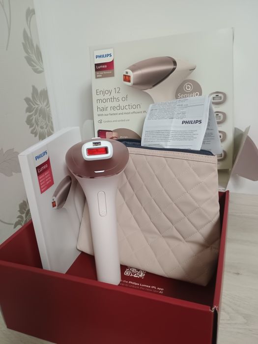 Epilator PHILIPS LUMEA IPL 9900,stare foarte bună