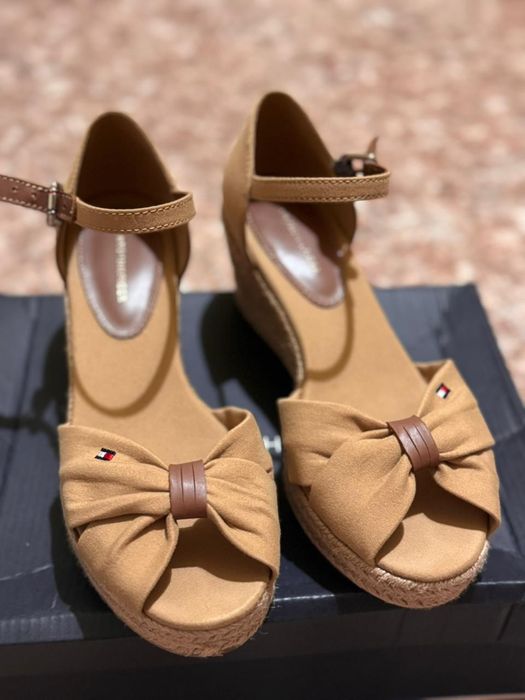 Босоножки красивый