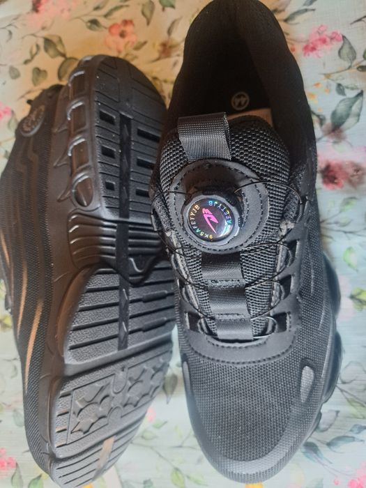 Работни обувки с метално бомбе