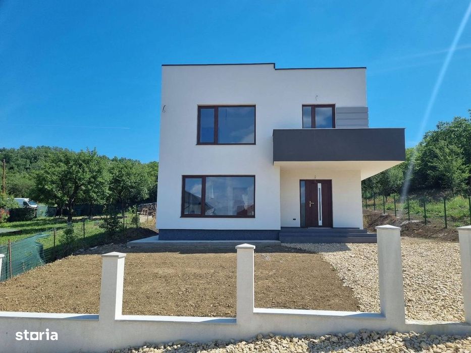 Casă modernă P+E 115 mp utili, 640 mp teren cartier Sărmaș