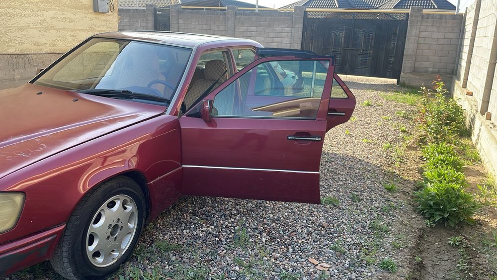 Мерседес Е 300 3 обём