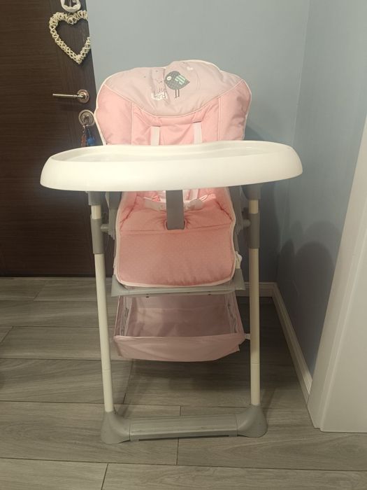 Vând scaun înalt 2 in 1 cadru reglabil , pliabil , până la 15 kg