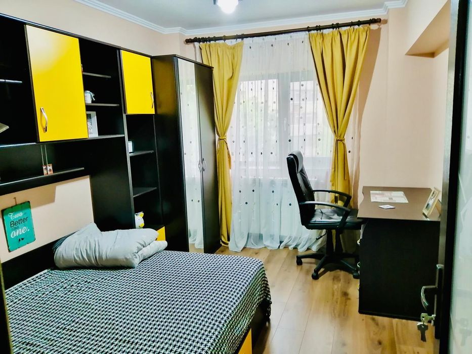 Închiriez apartament