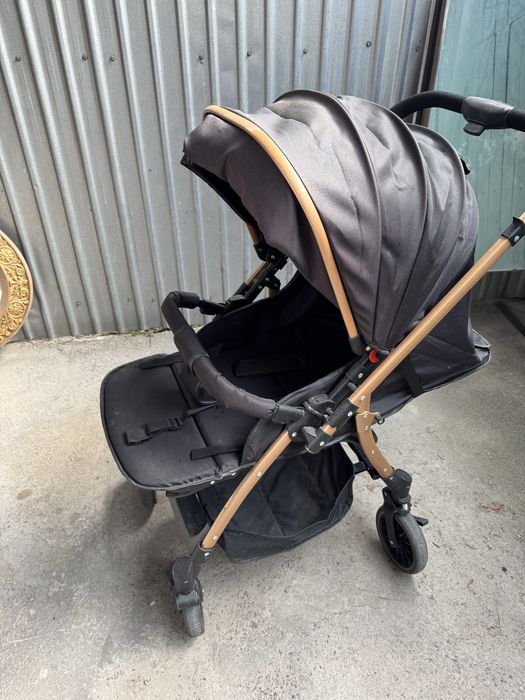 Срочно продам прогулочная коляска