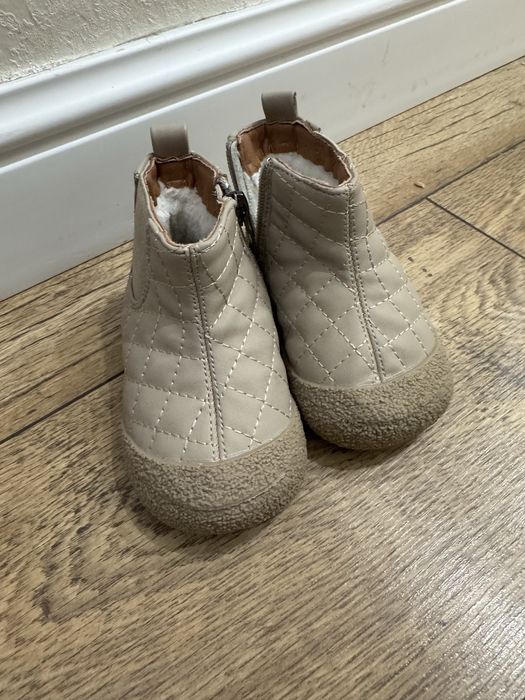 Ботинки с утеплением