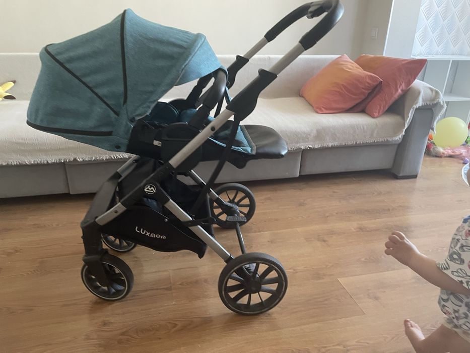 Продам детскую коляску