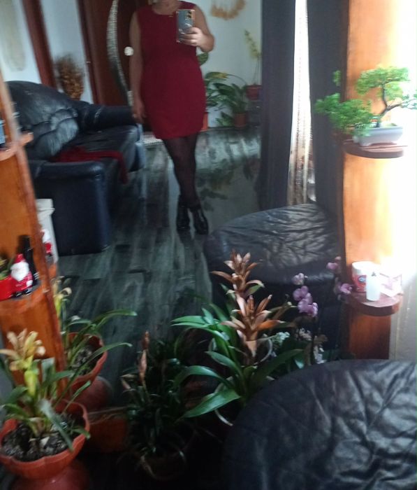 Rochita si sacou culoare grena marimea xl