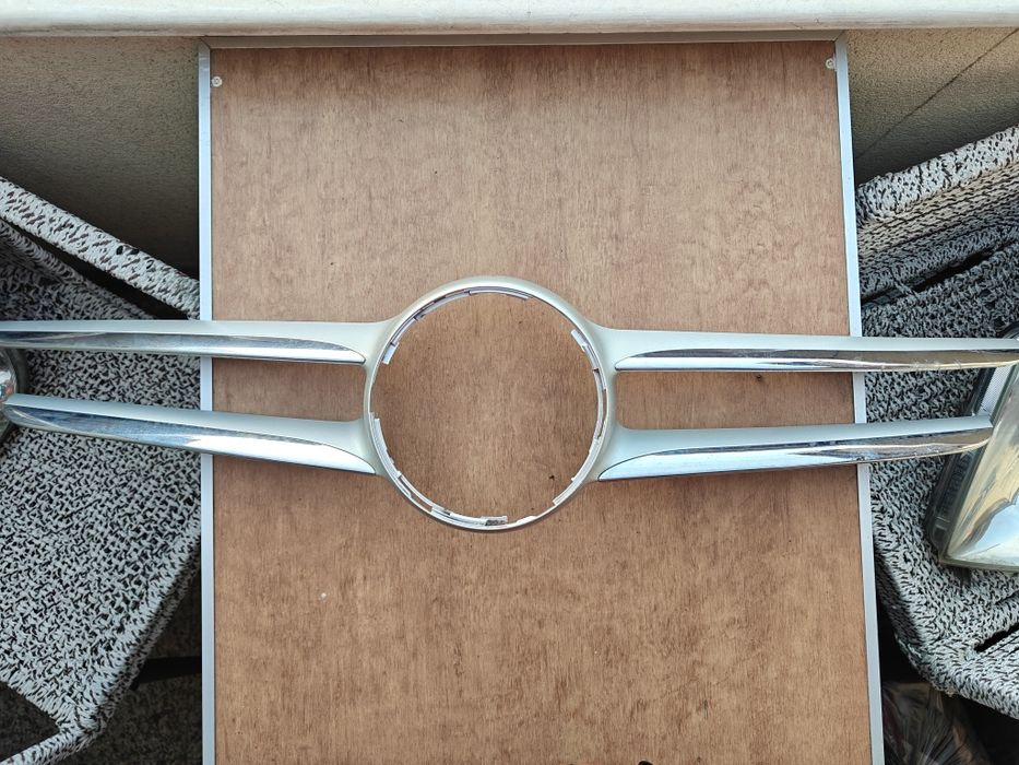 Оригинална Решетка/Маска Mercedes w205