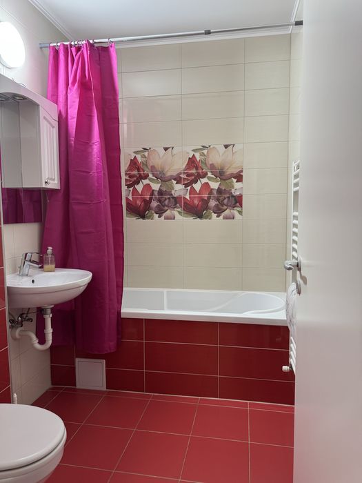 Apartament de 3 camere de inchiriat in cart Avantgarden