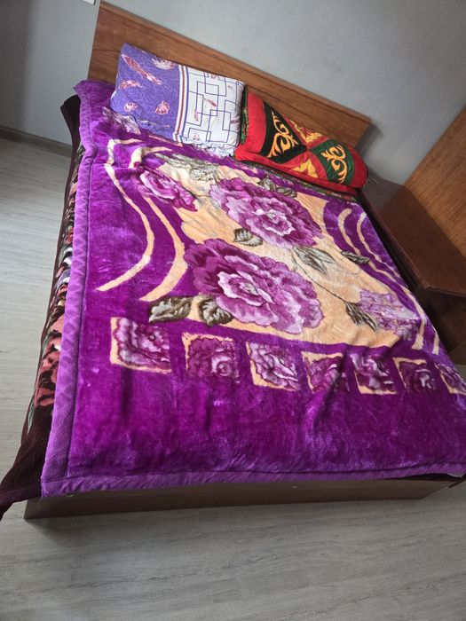 Кровать + шкаф + 2 столика, 15 000 ₸