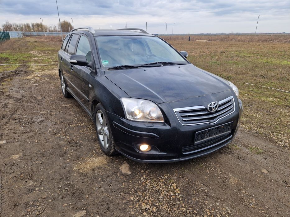 Dezmembrez Toyota Avensis T25 2.2 Dcat 177 cp