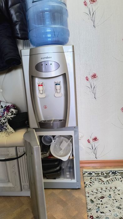 Диспенсер Eurobox