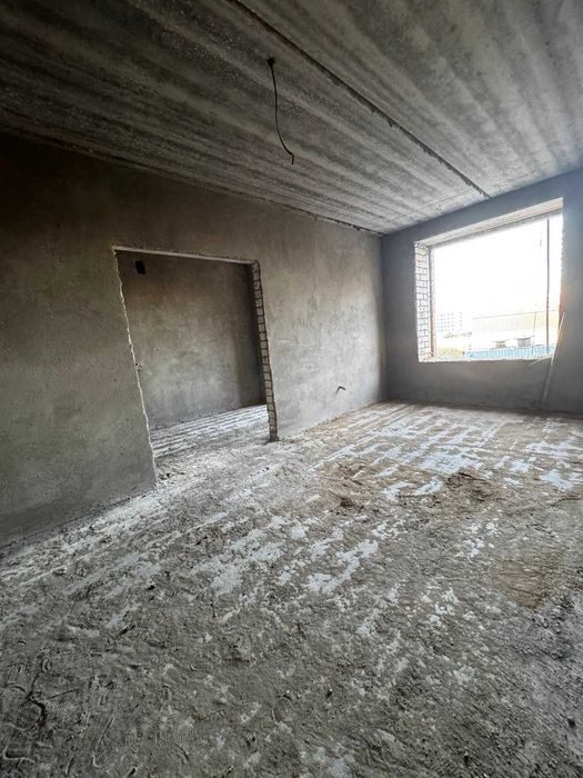 Продам 2х комн кв Батыс по Переуступке