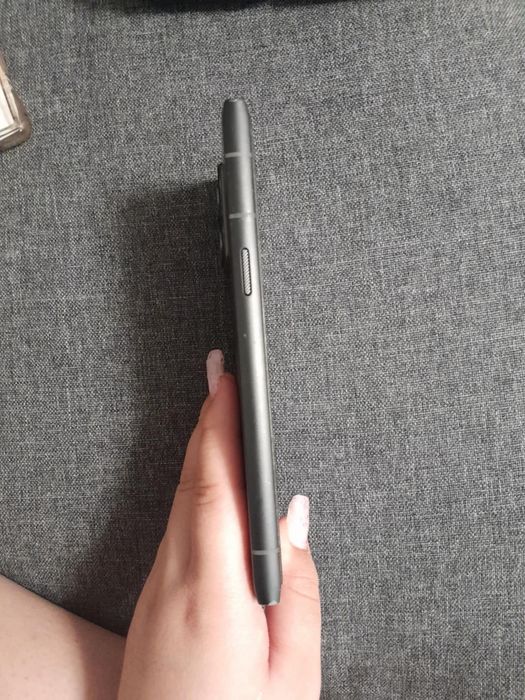 Телефон HMD Skyline