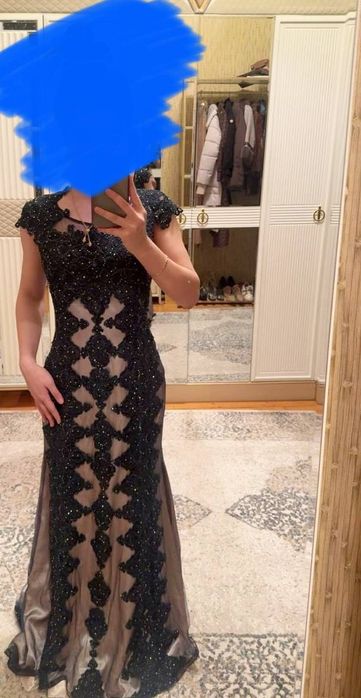 Вечернее роскошное платье