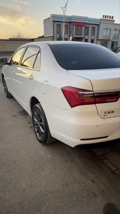 BYD Qin 2022й 450км запас ход