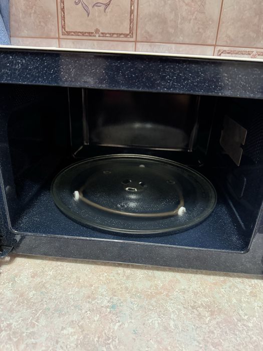 Продается микроволновая печь