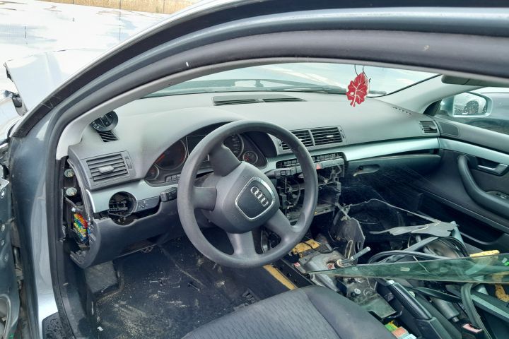 Dezmembrez Audi A4 B7