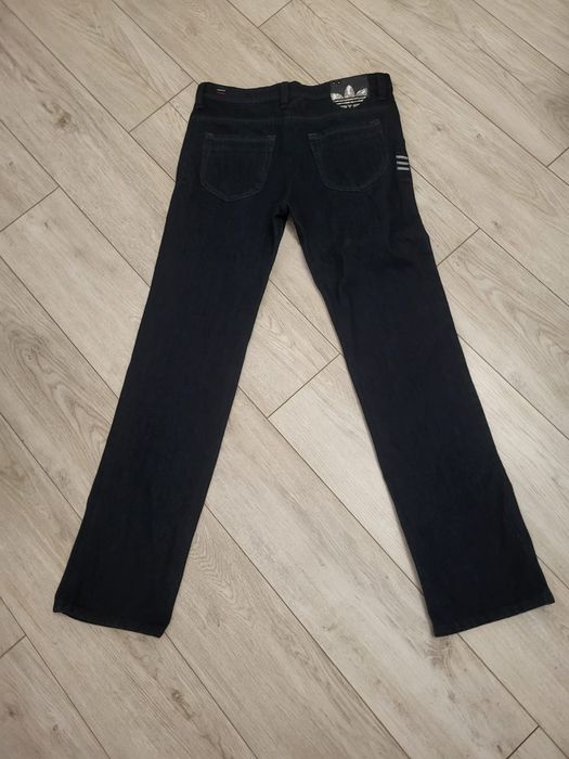 Джинсы Diesel x Adidas