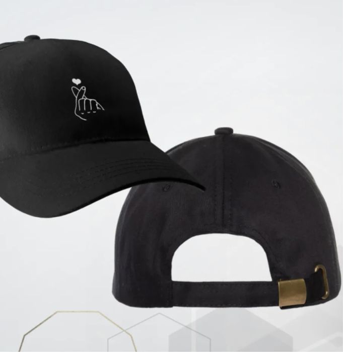 женская кепка