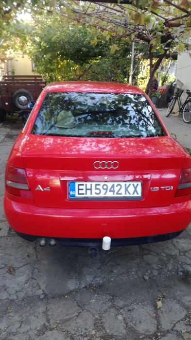 Audi A4 B5 седан