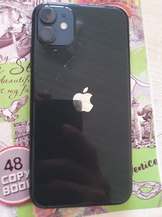 Iphone 11 128гб 79еикость
