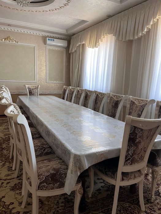 Стол и стулья качество хорошее