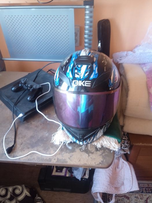 Gike новый с гарнитурам