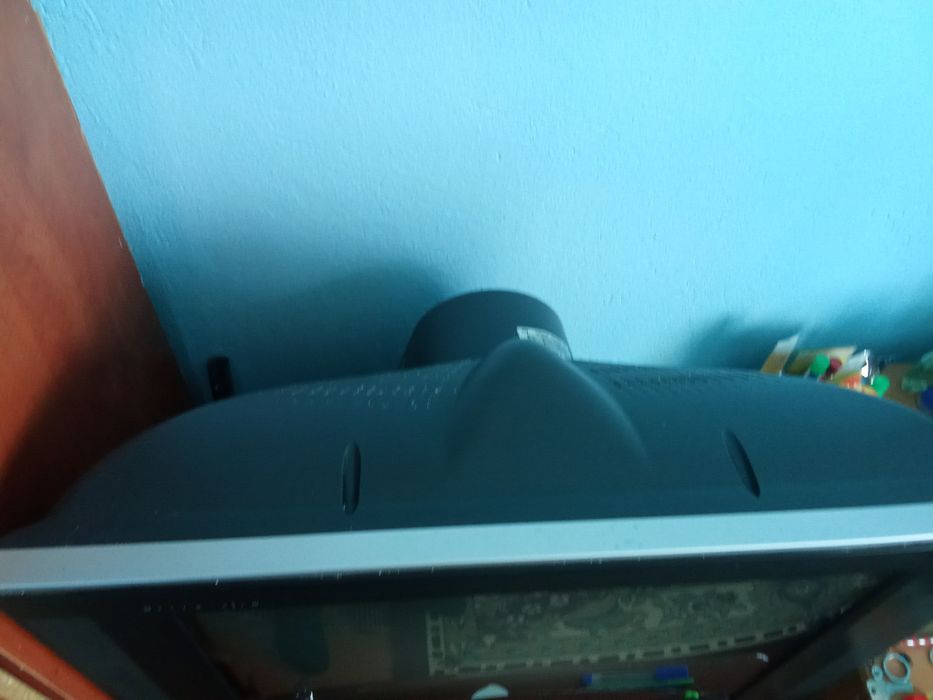 Телевизор LG рабочий