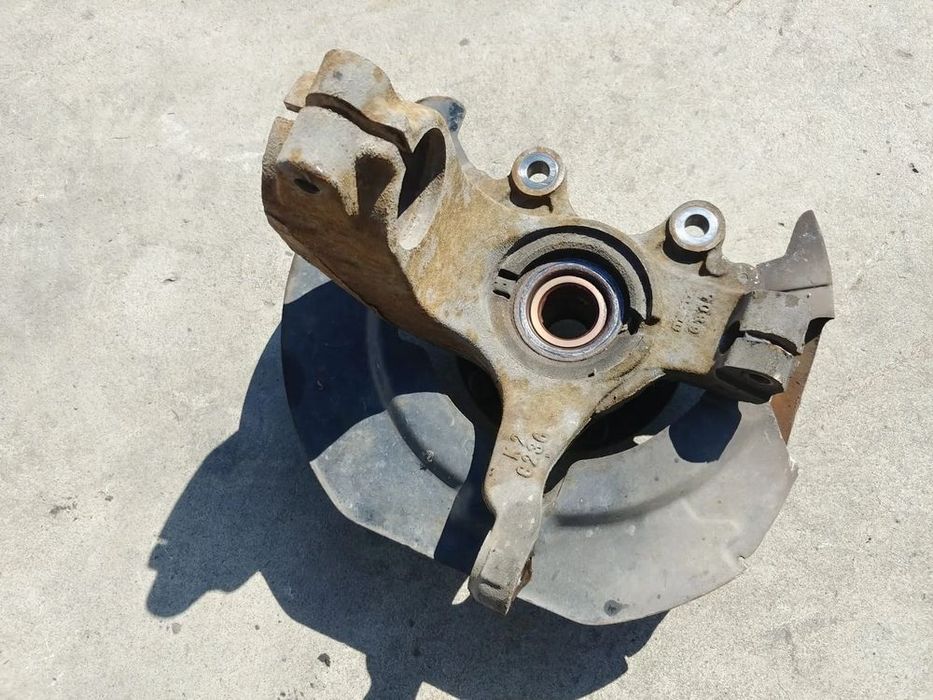 fuzeta stanga fata 1.8b mazda 5 2005-2009  3n612k005ac