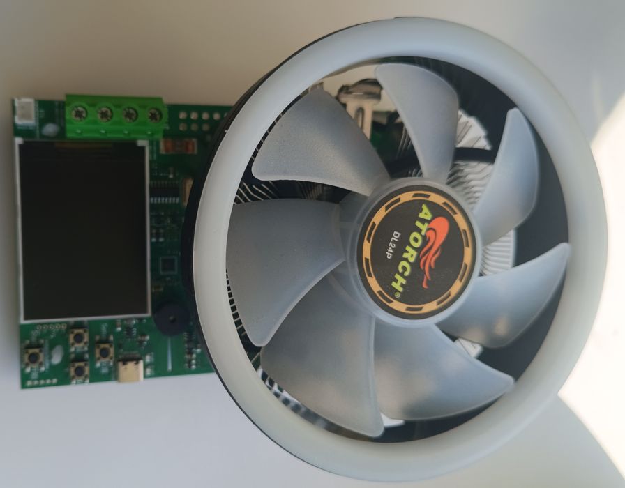 Tester electronic de sarcina DL24P