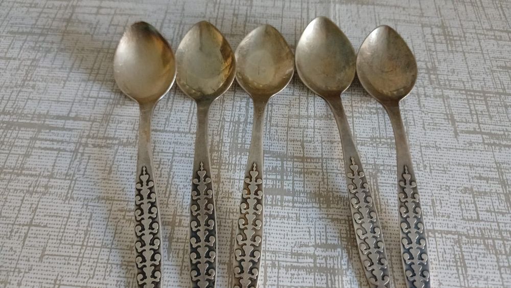 Продам позолоченные чайные ложки