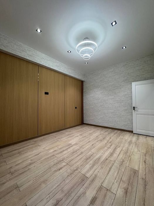 Квартира сотилади 2 мактаб