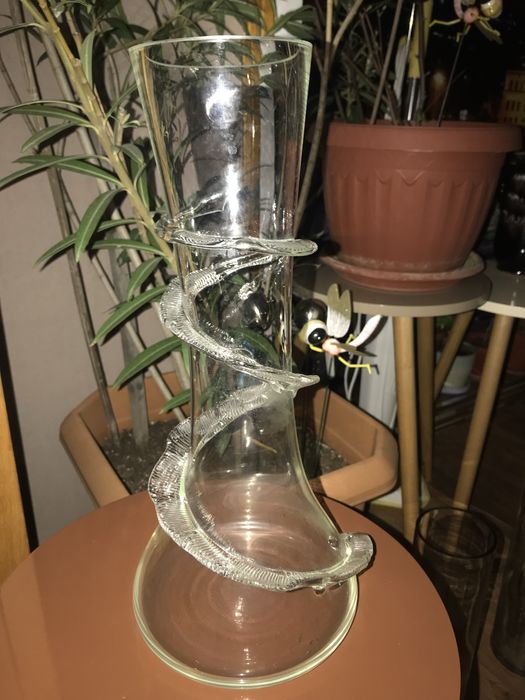 Порцеланова  и Стъклени вази