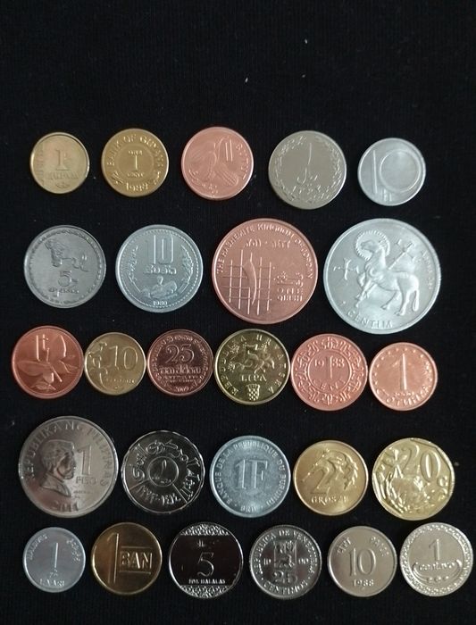 Продаются монеты