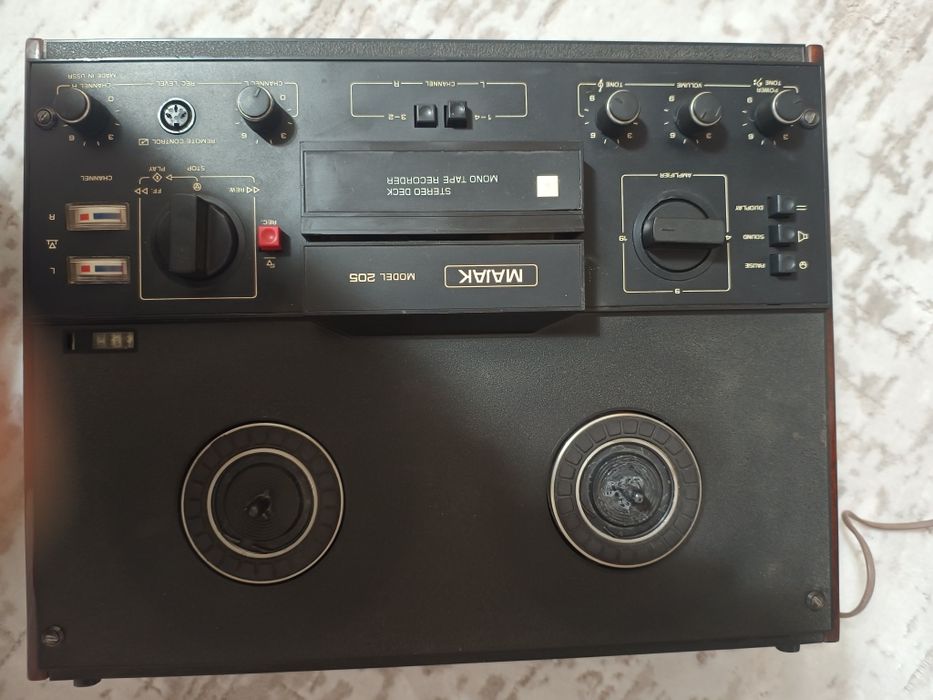 Magnetofon Majak 205