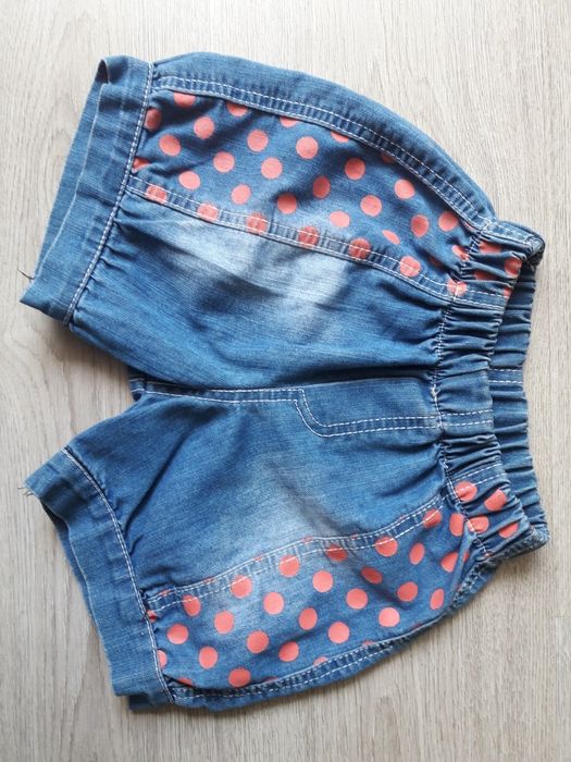 Детски дрехи за момичета от 1 до 4 лв