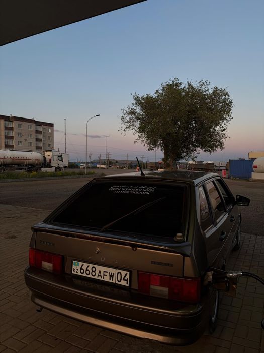 Ваз 2114.       .