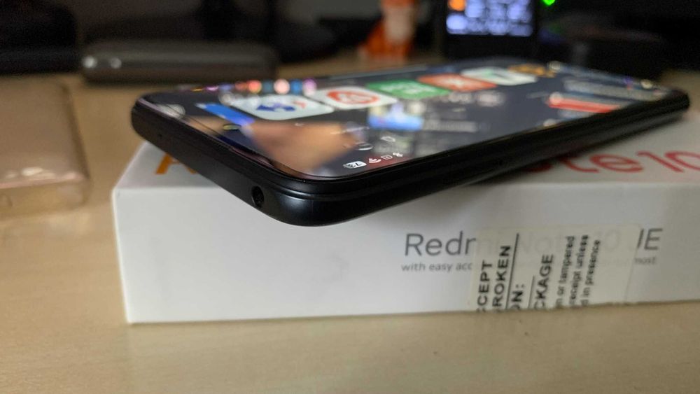 Xiaomi Redmi Note 10 JE - Editia limitata japoneza