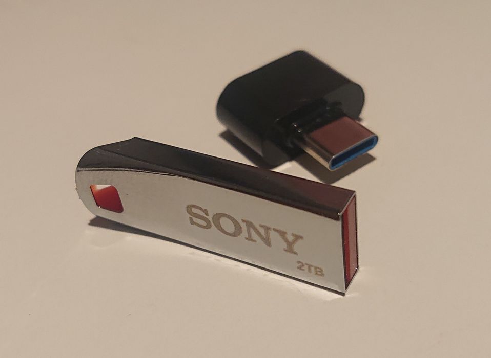 Флашка SONY 2TB + Подарък-Адаптер за телефон