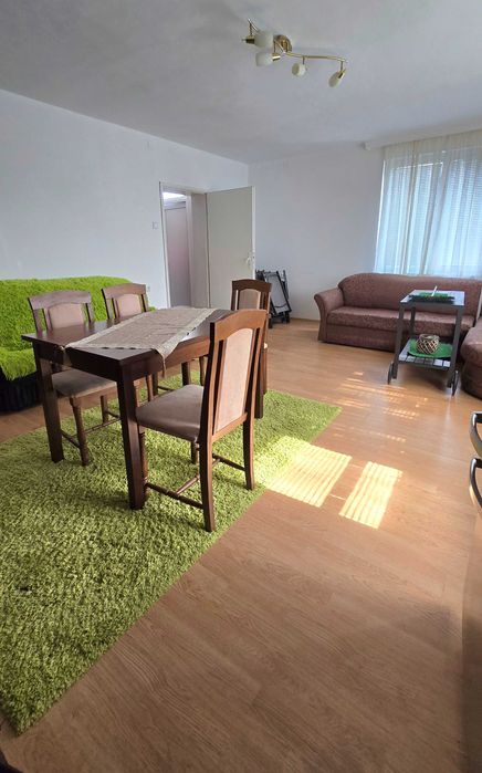 Дава се под наем Етаж от къща в Търговище, Център - 94 кв.м за 54860.7 € - Снимка #2