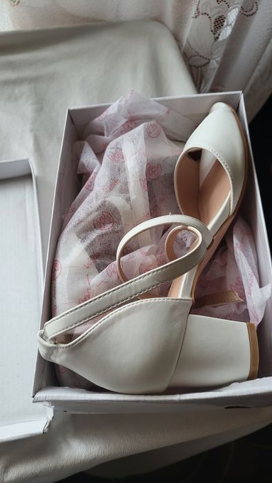 Pantofi damă marimea 38