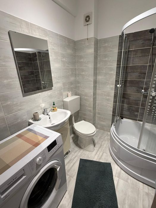 Garsonieră de închiriat - sector 4