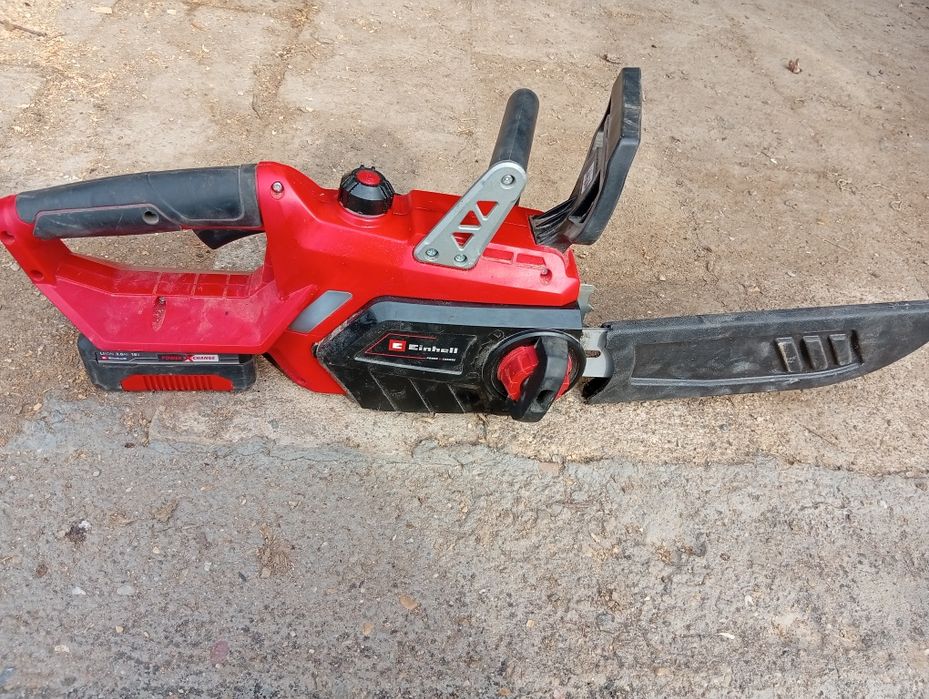 Машината е купена нова 2023