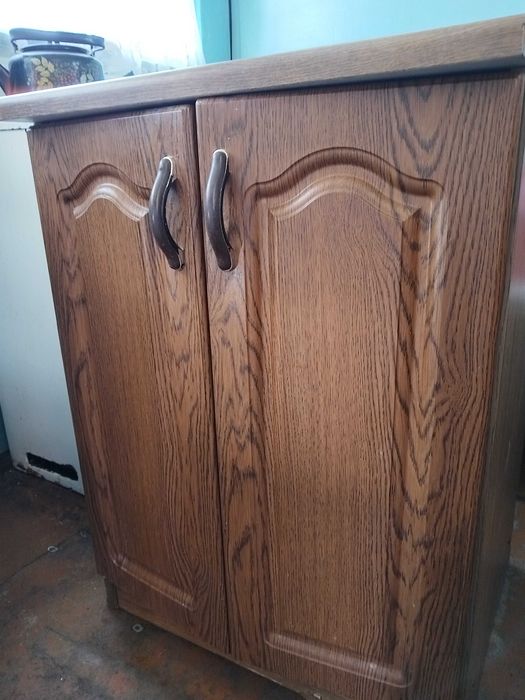 Продам кухонный шкафы.