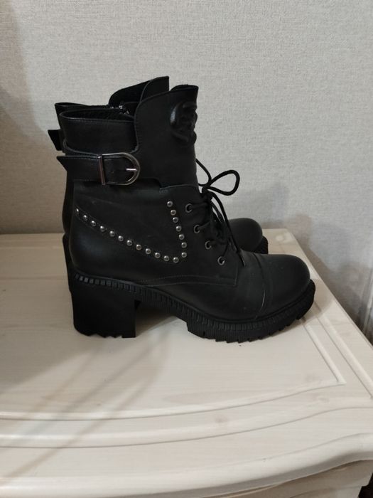 Продам женские батильоны