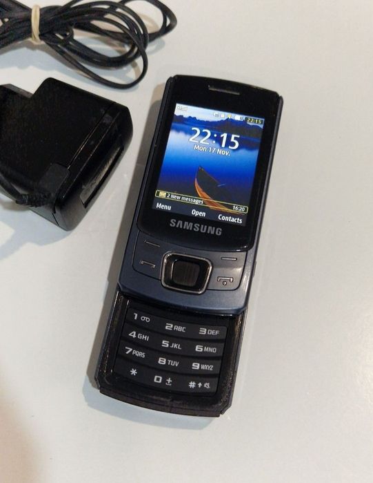 Telefon Samsung Dual Sim GT- C6112 - Cu doua procesoare