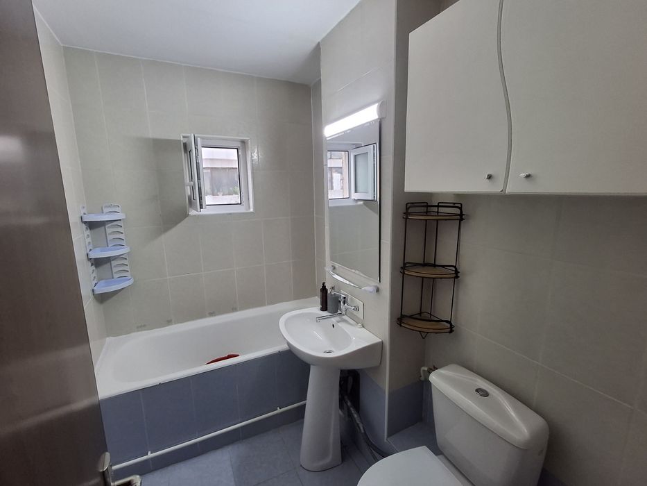 Apart 2 cam Dezrobirii renovat cu loc de parcare