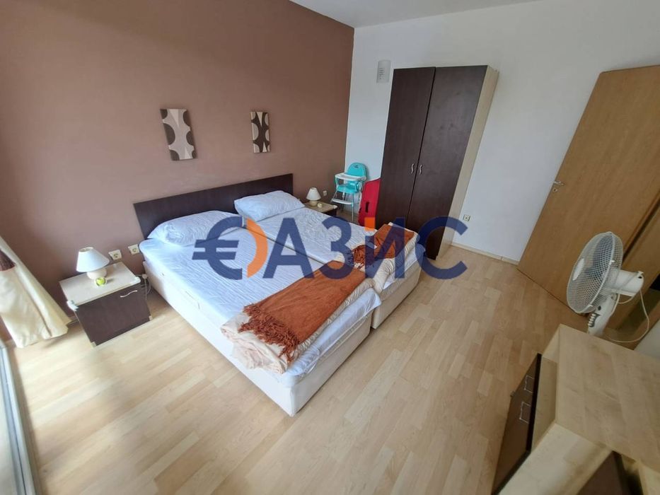 Продава се Двустаен апартамент в к.к. Слънчев бряг - 56 кв.м за 693 €/кв.м - Снимка #3